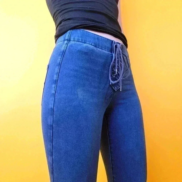 American Eagle 360 Next Level Stretch Jeans/Jeggings - Picture 3 of 9